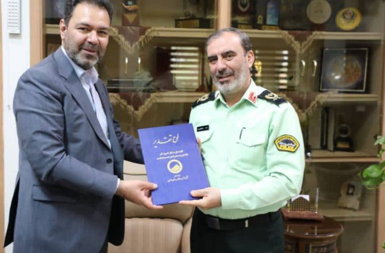 دیدار مدیرعامل آبفا با فرمانده انتظامی استان اصفهان دیدار مدیرعامل آبفا با فرمانده انتظامی استان اصفهان