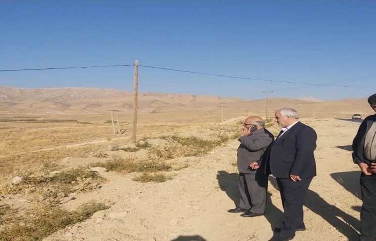 بازدید مدیر مخابرات اصفهان از مسیر اجرای فیبر نوری سمیرم- ونک