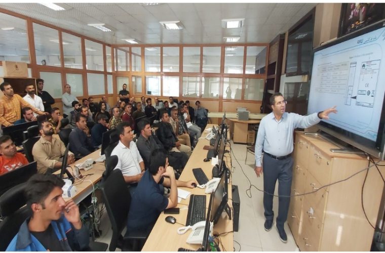 برگزاری جلسه آموزش آنتنالاین سایت های همراه اول در مخابرات اصفهان