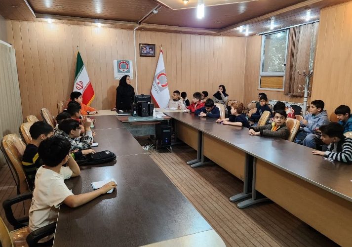 ترویج فرهنگ اهدای خون در بین دانش آموزان با اجرای پویش راهیان پیشرفت ترویج فرهنگ اهدای خون در بین دانش آموزان با اجرای پویش راهیان پیشرفت