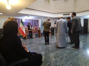 او ادامه داد 