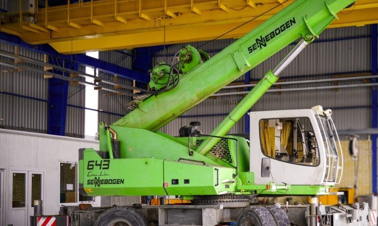 خلاء ناشی از تحریم ها، توسط متخصصین راهبر، جبران شد