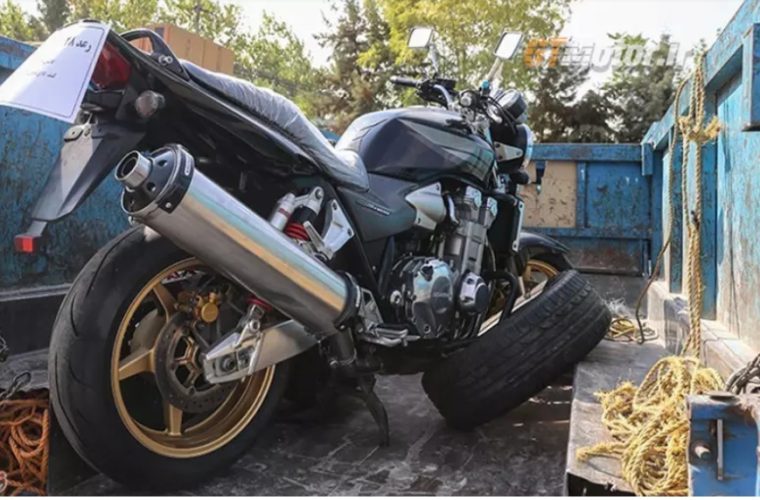 توقف موتور سیکلت قاچاق خارجی توقف موتور سیکلت قاچاق خارجی