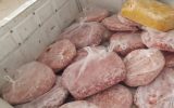 کشف و ضبط ۱۵۰ کیلوگرم گوشت قرمز غیر بهداشتی از محل کشتار و بسته بندی غیر مجاز در شهرستان فریدن کشف و ضبط ۱۵۰ کیلوگرم گوشت قرمز غیر بهداشتی از محل کشتار و بسته بندی غیر مجاز در شهرستان فریدن