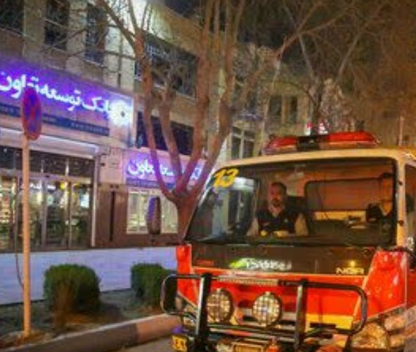 نجات جان ۱۳۰ نفر از شهروندان گرفتار در حریق و حوادث توسط آتش‌نشان ها