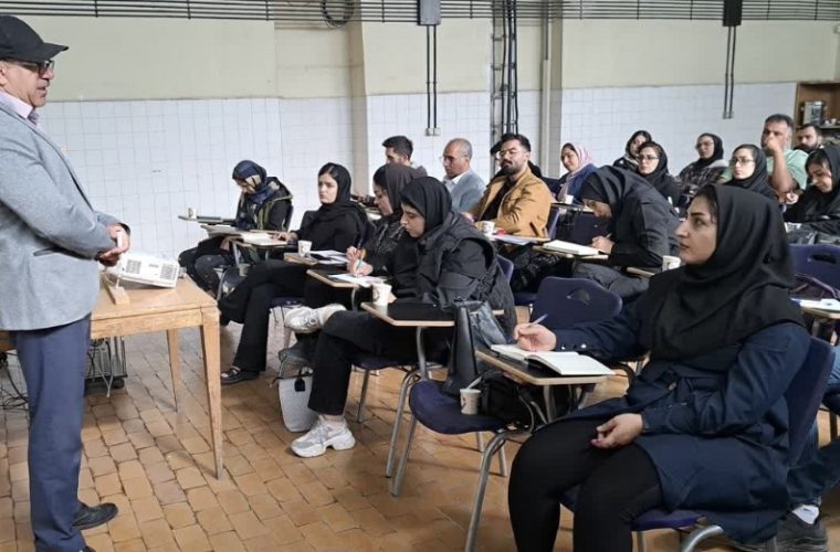 برگزاری دوره آموزشی امور مشترکین تلفن سیار در مخابرات اصفهان