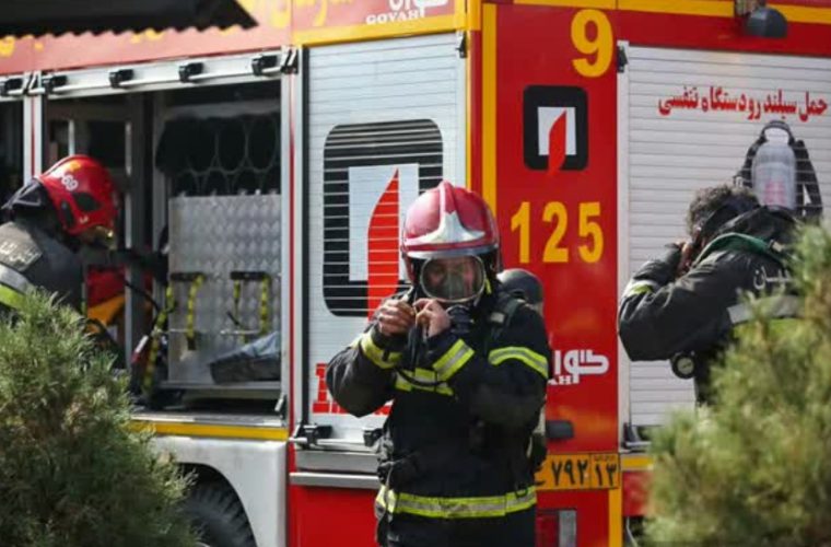 نجات جان ۵۳۴ شهروند از حریق و حوادث طی آبان ماه امسال در اصفهان نجات جان ۵۳۴ شهروند از حریق و حوادث طی آبان ماه امسال در اصفهان