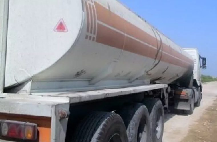 ضبط سوخت قاچاق در نایین ضبط سوخت قاچاق در نایین