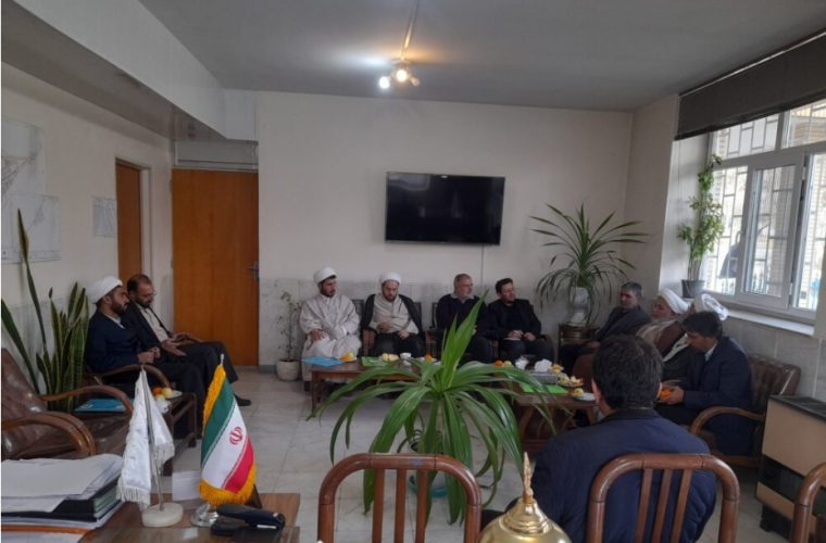 برگزاری جلسه امور فرهنگی مناطق غرب استان در شهرستان فریدن 