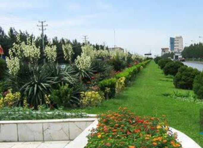 استفاده آزمایشی از «سوپر جاذب» برای افزایش راندمان آبیاری فضای سبز اصفهان