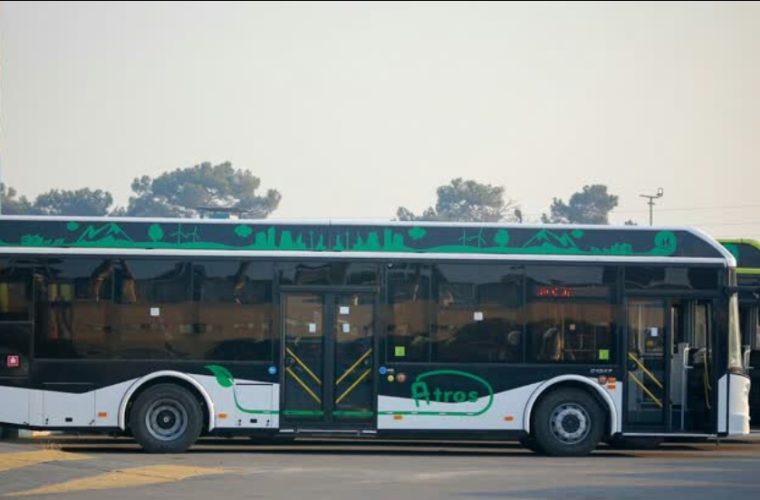 تحویل ۳۰ دستگاه اتوبوس‌ ایران خودرو دیزل به شهرداری اصفهان