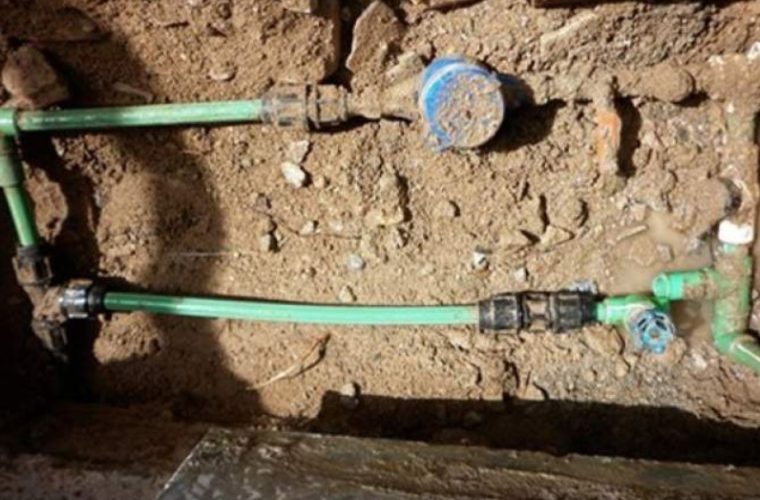کشف ۸ فقره انشعاب غیر مجاز آب در گلپایگان کشف ۸ فقره انشعاب غیر مجاز آب در گلپایگان