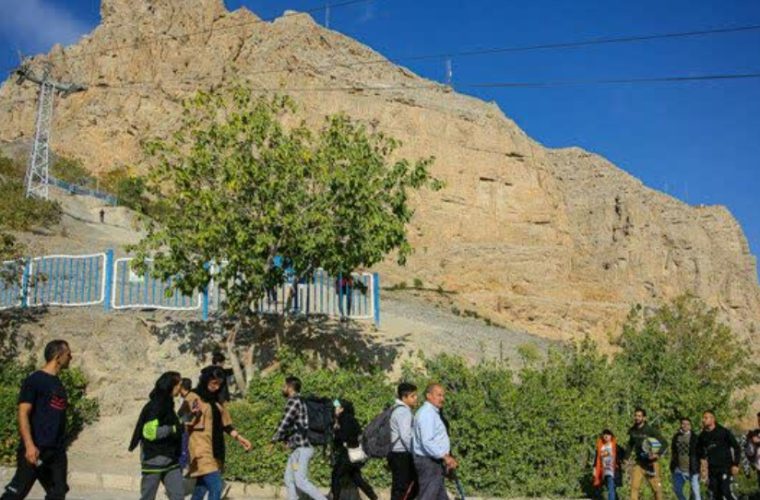 پلاک‌گذاری ۳۰ کارگاه‌ عملیاتی برای کوهنوردان حرفه‌ای در کوه صفه