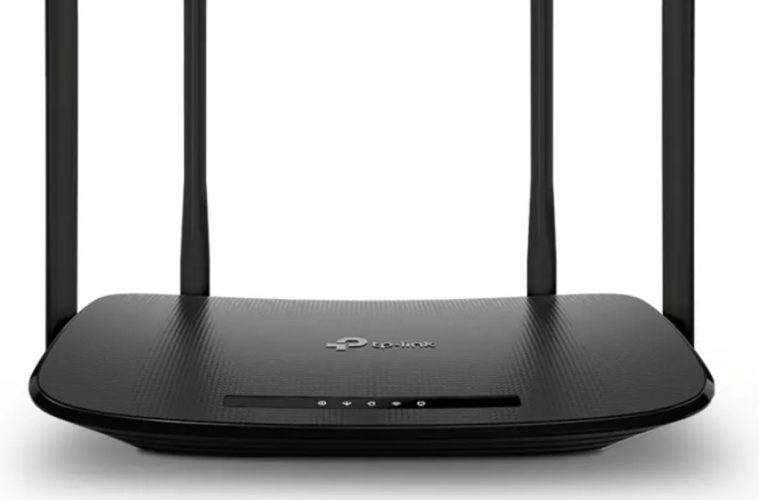 مودم های قاچاق بی آنتن ماند