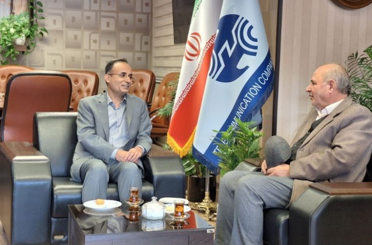 نشست صمیمانه رئیس کانون بازنشستگان مخابرات اصفهان با مدیر جدید منطقه