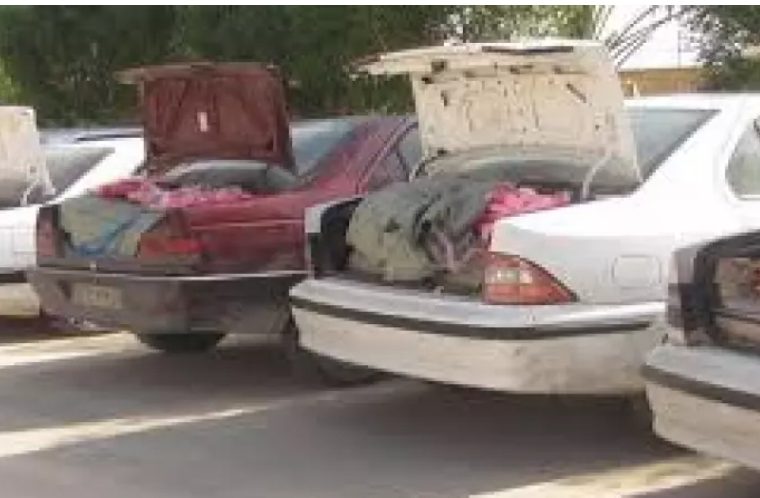 زمین گیر شدن سه خودروی شوتی در کاشان