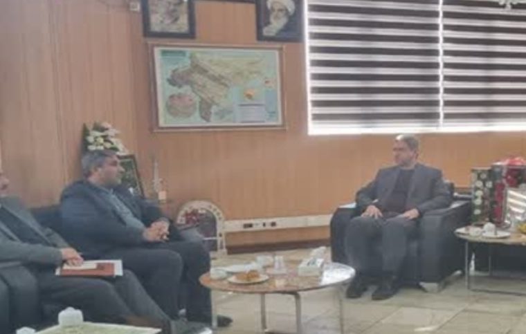 دیدار مدیرکل دامپزشکی استان اصفهان با فرماندار شهرستان تیران و کرون