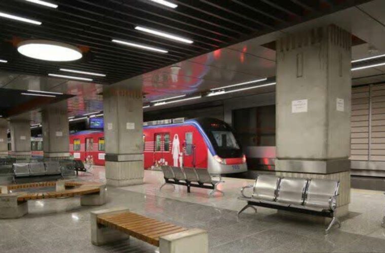 بومی‌سازی ۷۶ قطعه از قطعات سیستم قطار شهری در اصفهان