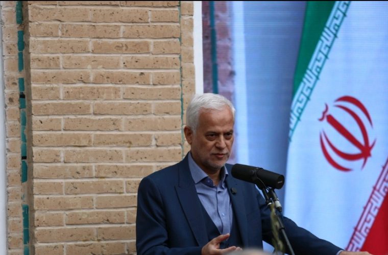 نسل جوان باید با تمدن بزرگ «اصفهان» آشنا شود