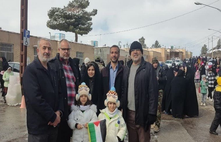 حضور پرشور پرسنل مخابرات نطنز در راهپیمایی ۲۲ بهمن