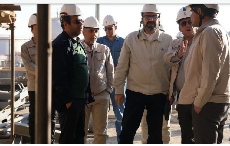 بازدید مدیرعامل شرکت پالایش نفت اصفهان از پروژه KHT شرکت اکسیرایرانیان بازدید مدیرعامل شرکت پالایش نفت اصفهان از پروژه KHT شرکت اکسیرایرانیان