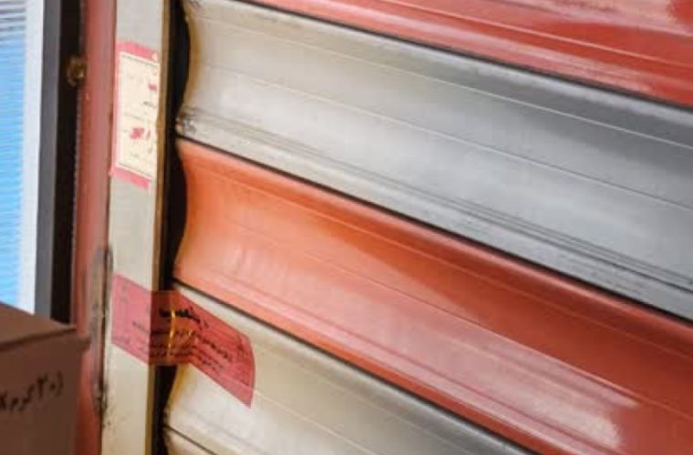 پلمب مغازه عرضه کننده مواد غذایی تاریخ گذشته