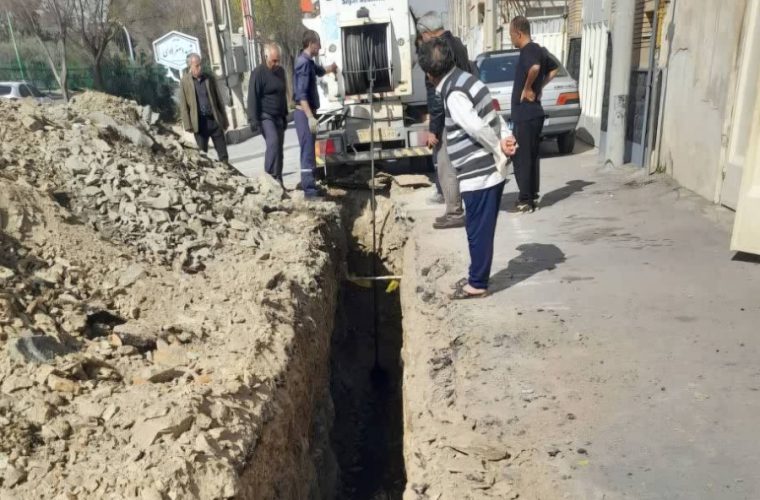 اصلاح شبکه فاضلاب کنارگذر بزرگراه شهید لاوی