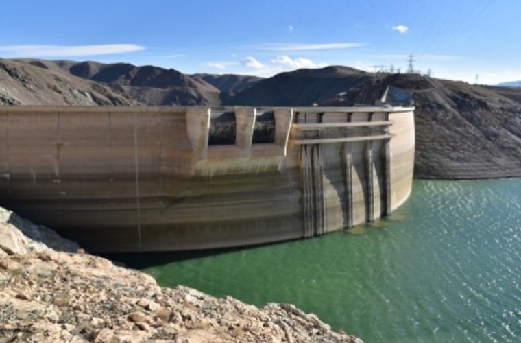 ذخیره سد زاینده‌رود به ۲۵۶میلیون مترمکعب است