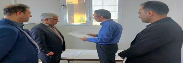 حضور سرزده فرماندار آران و بیدگل در اداره مخابرات شهرستان حضور سرزده فرماندار آران و بیدگل در اداره مخابرات شهرستان