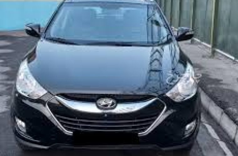 لو رفتن خودروی خارجی قاچاق در مرکز تعویض پلاک لو رفتن خودروی خارجی قاچاق در مرکز تعویض پلاک