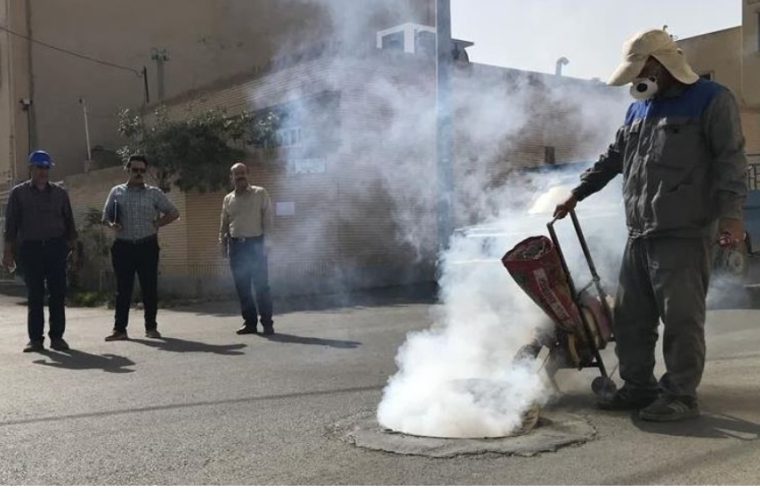 شست‌و‌شو، لایروبی و سم پاشی شبکه فاضلاب شهر بهارستان در سال ۱۴۰۳
