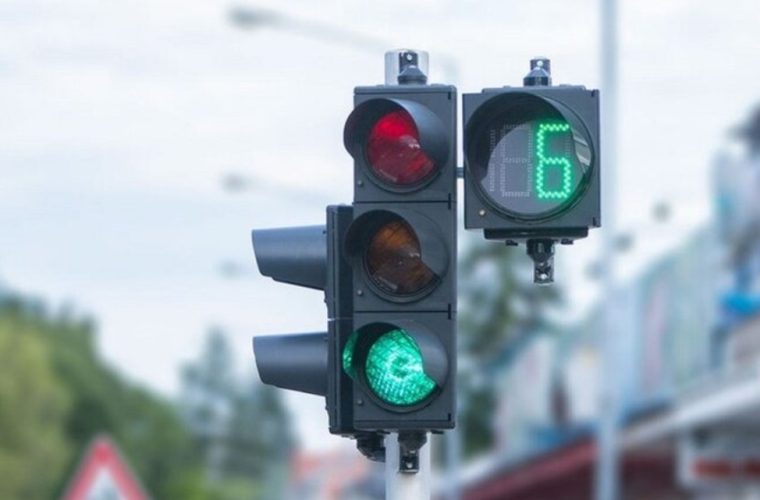 پایدارسازی برق تقاطع‌های شهر اصفهان تا خردادماه امسال