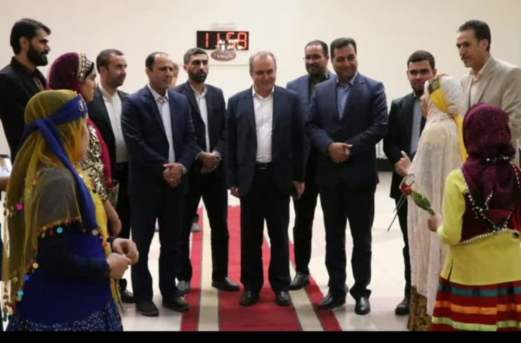 تجلیل از معلمانِ آینده ساز در ناحیه ۳ اصفهان