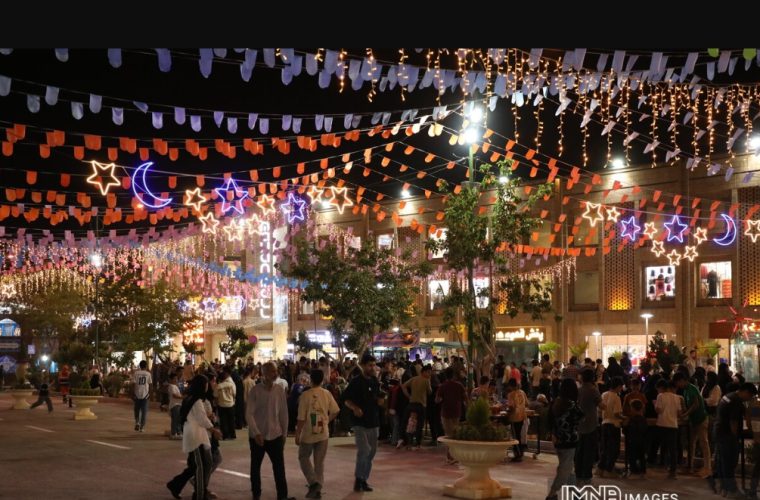 ۸ هزار نفر از شهروندان هرشب میهمان «خیابان حرم» می شوند ۸ هزار نفر از شهروندان هرشب میهمان «خیابان حرم» می شوند