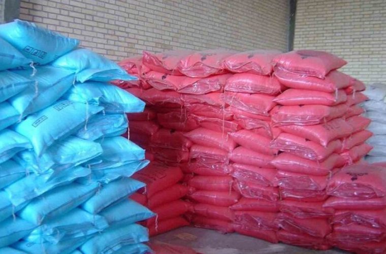 تعریز به دلیل نگهداری کود شیمیایی خارج از ضوابط تعینیی تعریز به دلیل نگهداری کود شیمیایی خارج از ضوابط تعینیی
