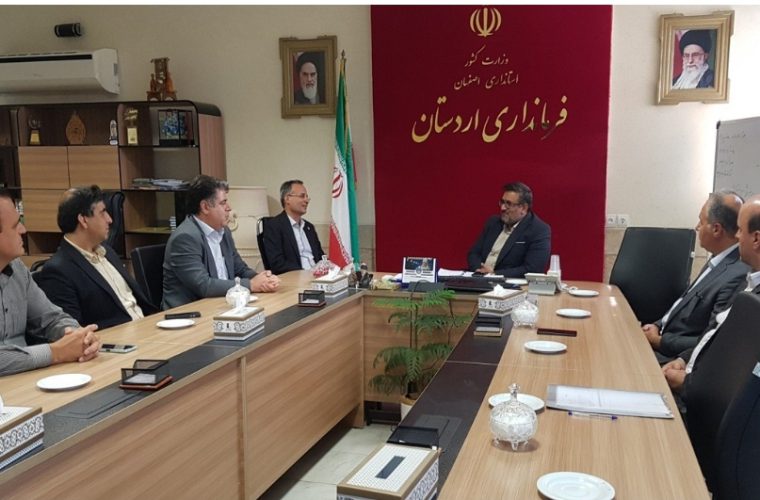 دیدار سرپرست مخابرات منطقه اصفهان با فرماندار اردستان