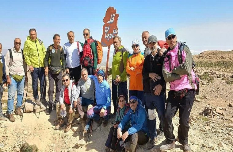 صعود موفقیت آمیز گروه کوهنوردی مخابرات اصفهان به قله شاه جهان صعود موفقیت آمیز گروه کوهنوردی مخابرات اصفهان به قله شاه جهان