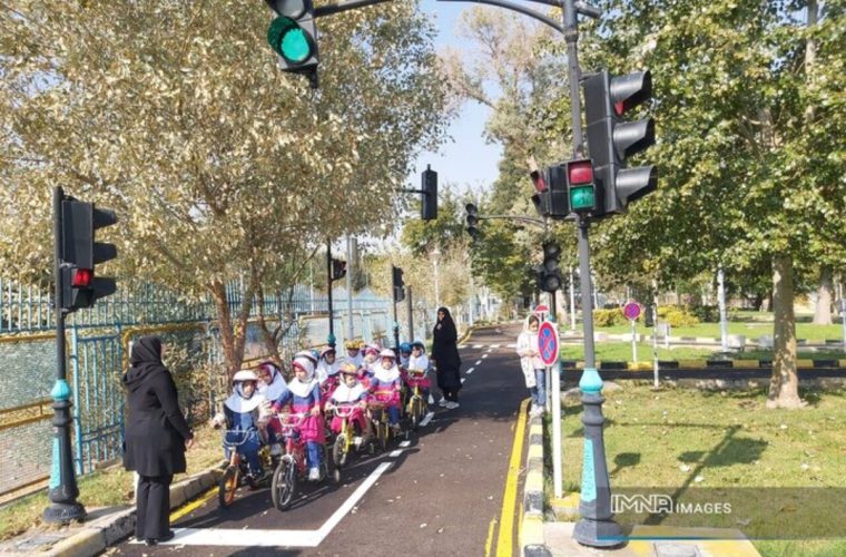 آغاز ویژهبرنامههای ارتقای فرهنگ ترافیک در پارکهای ترافیک شهر آغاز ویژهبرنامههای ارتقای فرهنگ ترافیک در پارکهای ترافیک شهر