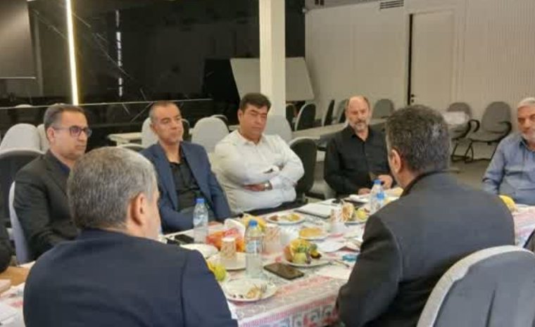 جلسه #هماندیشی بررسی مسائل تأمین #نهادههای دامی در اصفهان برگزار شد جلسه #هماندیشی بررسی مسائل تأمین #نهادههای دامی در اصفهان برگزار شد