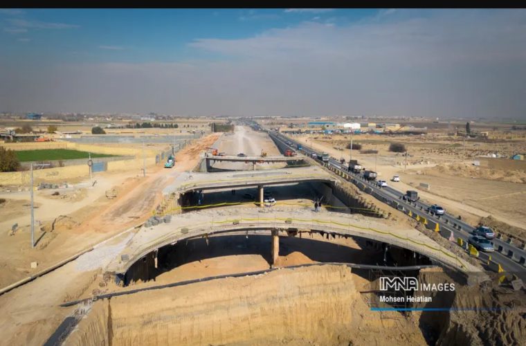 کاشت ۱۰ هزار متر مربع گلهای فصلی در منطقه ۹ کاشت ۱۰ هزار متر مربع گلهای فصلی در منطقه ۹