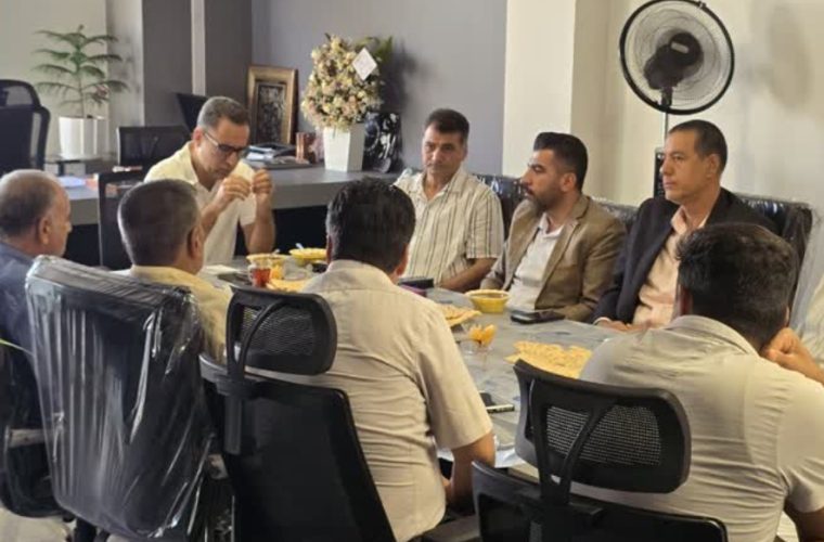 جلسه هم‌اندیشی جهت رفع مشکلات دامداران استان اصفهان برگزار شد.