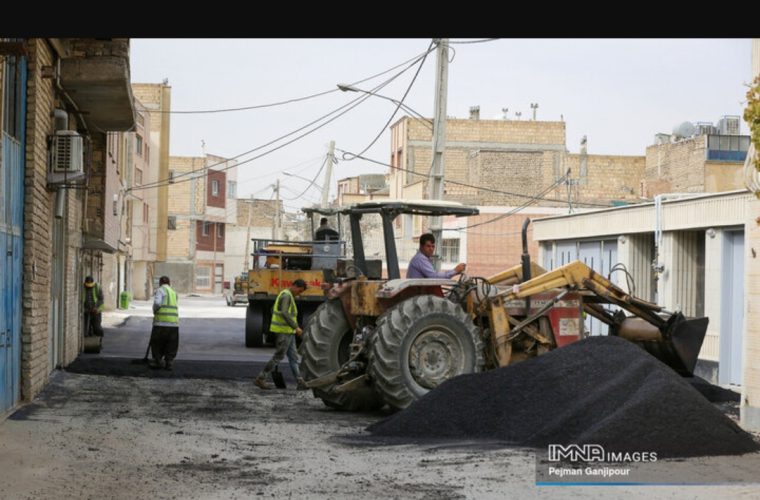 اجرای ۱۳۵۰۰ مترمربع آسفالت جایگزین در معابر منطقه ۵ اجرای ۱۳۵۰۰ مترمربع آسفالت جایگزین در معابر منطقه ۵