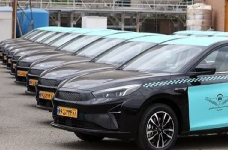 از ۱۳۰ دستگاه تاکسی برقی جدید در شهر اصفهان رونمایی شد از ۱۳۰ دستگاه تاکسی برقی جدید در شهر اصفهان رونمایی شد