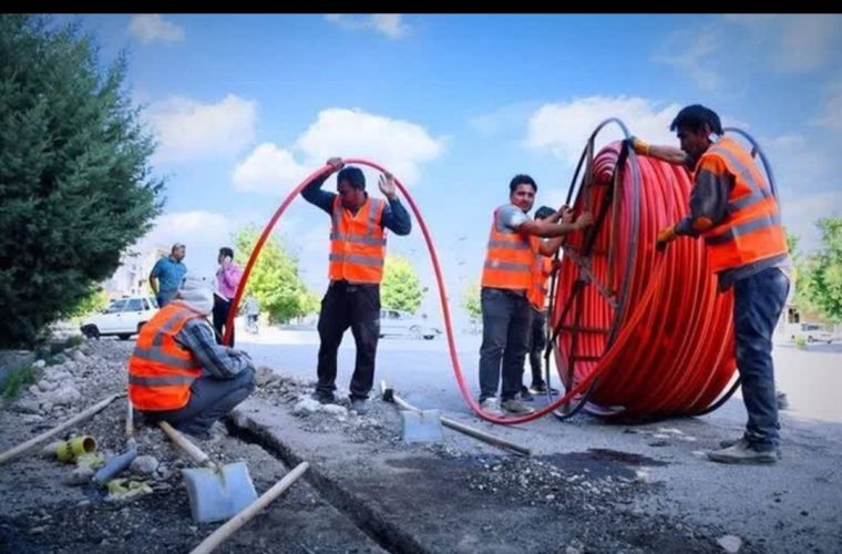 تحول بزرگ در زیرساختهای صنعتی اصفهان آغاز اجرای فیبر نوری در شهرک صنعتی محمودآباد تحول بزرگ در زیرساختهای صنعتی اصفهان آغاز اجرای فیبر نوری در شهرک صنعتی محمودآباد