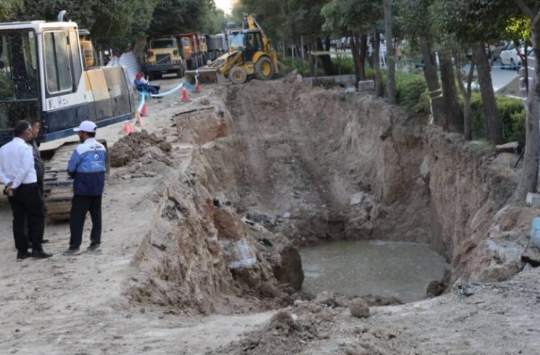 پیشروی ۵۰ درصدی عملیات اصلاح و بازسازی کلکتور فاضلاب شمال اصفهان پیشروی ۵۰ درصدی عملیات اصلاح و بازسازی کلکتور فاضلاب شمال اصفهان