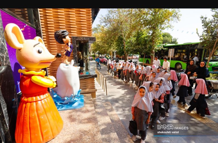 برپایی ۱۷۰ رویداد محله محور در مناطق پانزده گانه شهر اصفهان برپایی ۱۷۰ رویداد محله محور در مناطق پانزده گانه شهر اصفهان