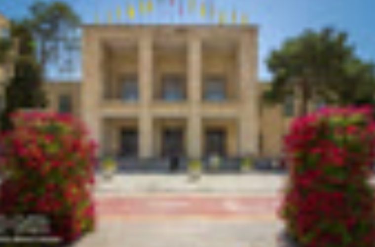 رئیس سازمان پدافند غیرعامل کشور باارسال پیامی از شهردار اصفهان تقدیر کرد. رئیس سازمان پدافند غیرعامل کشور باارسال پیامی از شهردار اصفهان تقدیر کرد.