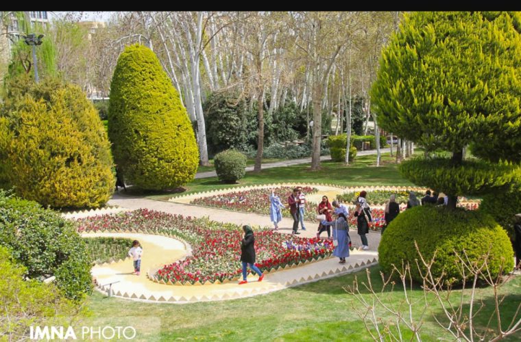 اجرای سیستم «آبیاری زیرسطحی»، از اقدامات شاخص شهرداری اصفهان اجرای سیستم «آبیاری زیرسطحی»، از اقدامات شاخص شهرداری اصفهان