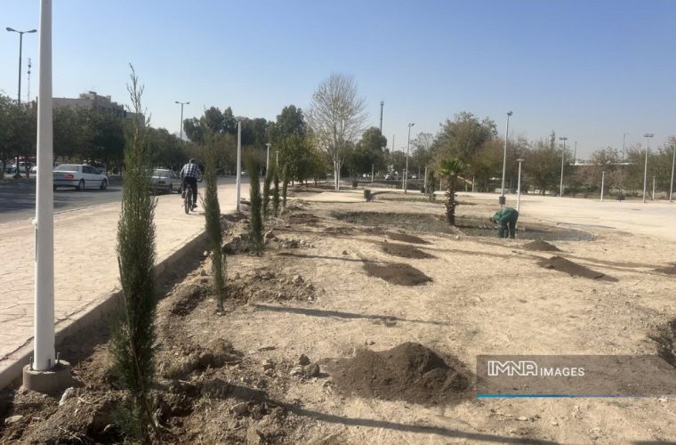 عملیات توسعه پارک بیشه خزایی در ایستگاه پایانی عملیات توسعه پارک بیشه خزایی در ایستگاه پایانی