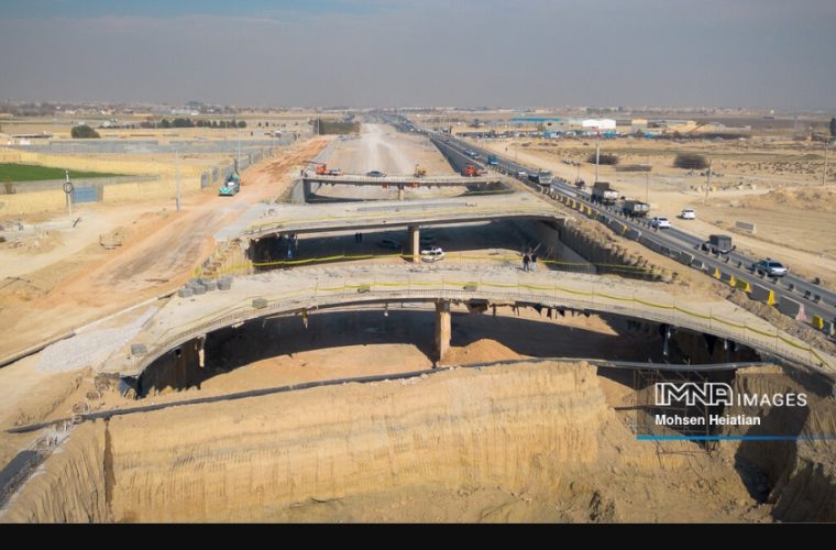 بهرهبرداری از پروژه ۱۵۰۰ میلیارد تومانی پلهای شهید فخریزاده تا پایان امسال بهرهبرداری از پروژه ۱۵۰۰ میلیارد تومانی پلهای شهید فخریزاده تا پایان امسال